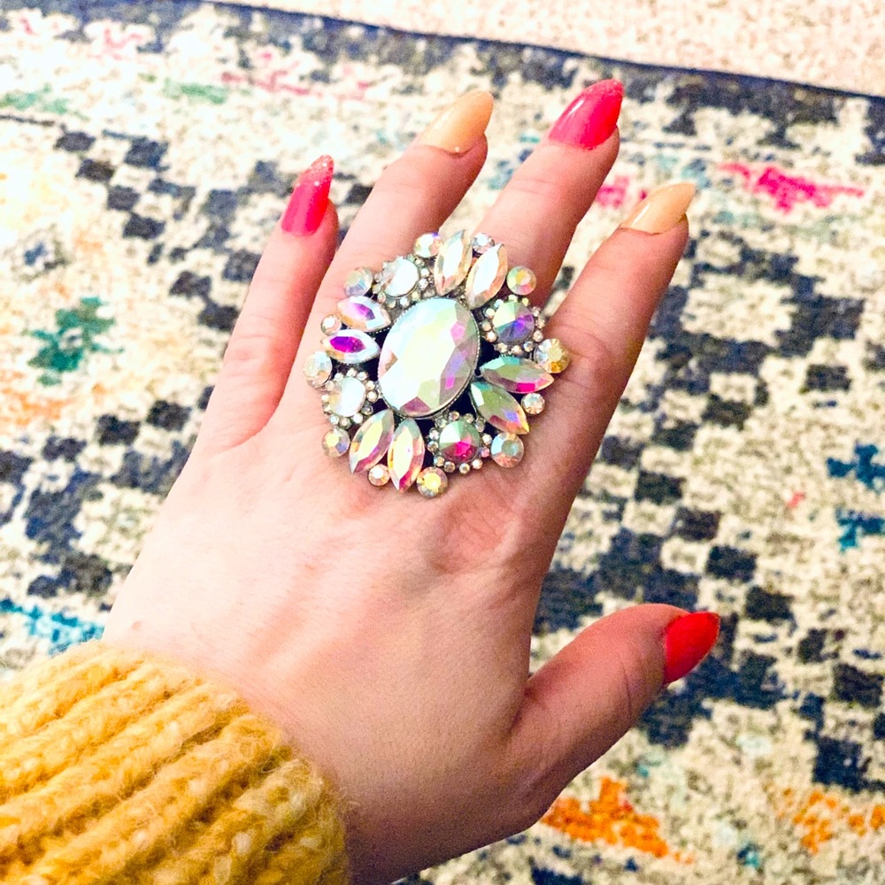 ✨ BEAUTIFUL VINTAGE INSPIRED RING!